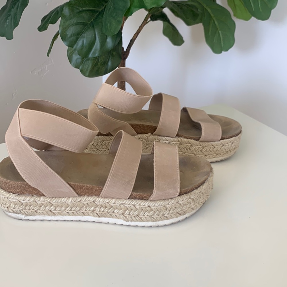 Nude espadrilles